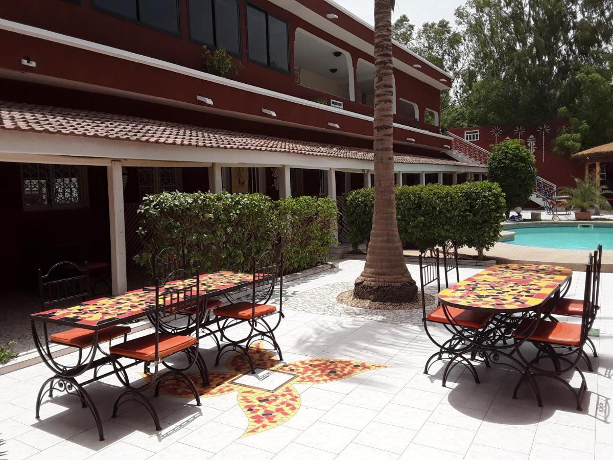Hotel Grazia Maria M'Bour Exteriör bild