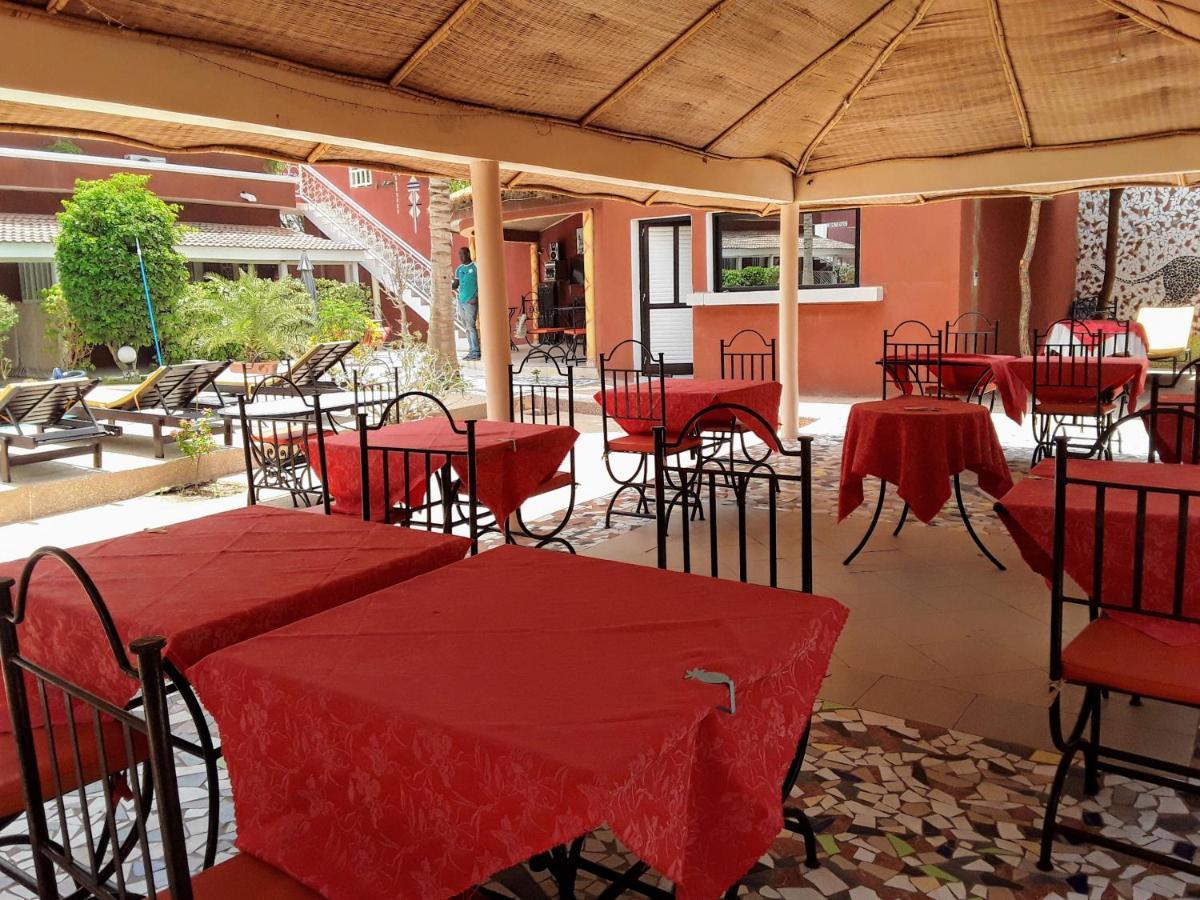 Hotel Grazia Maria M'Bour Exteriör bild